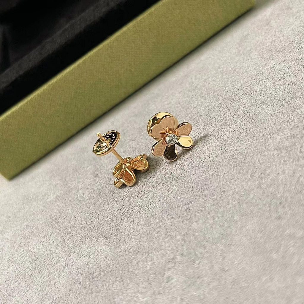 Lucky Clover Diamond Necklace